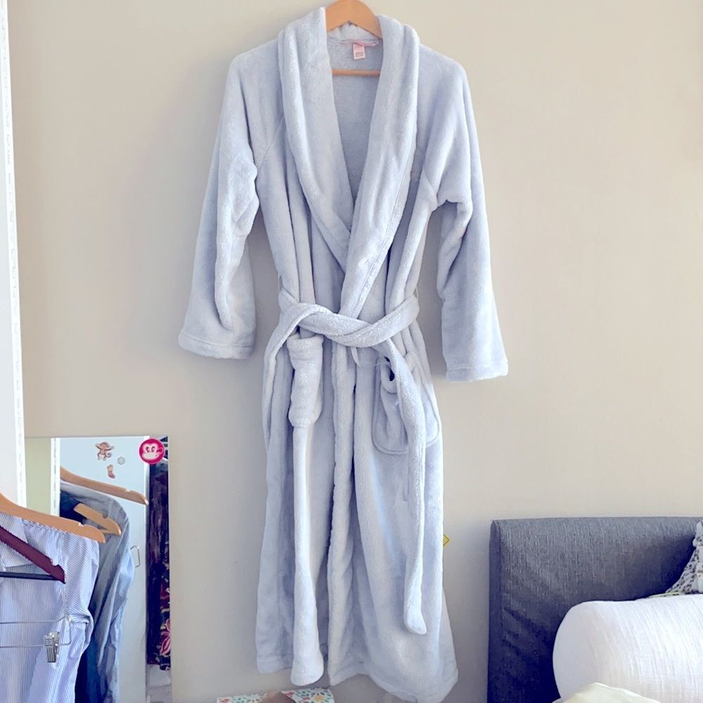 Cozy Victoria’s Secret Robe blue luxurious ML long